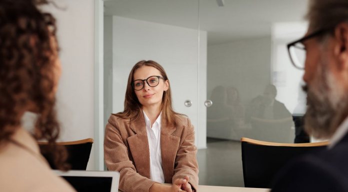 4 Ways to Land a Job After Graduating from College with Minimal Experience