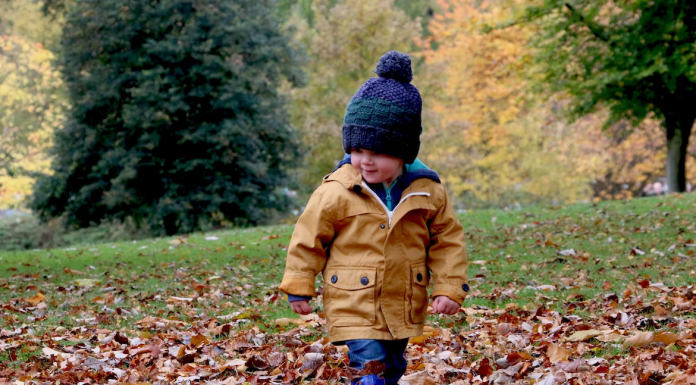 7 Fun-Filled Fall Activities for the Whole Family Cute baby girl
