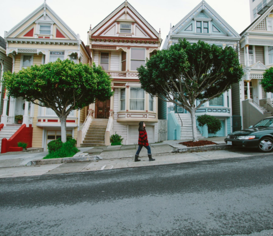 Moving to California? Consider Shipping Your Car at Your Convenience Home view